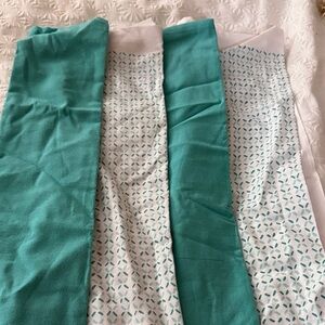 New Lot of 4 tea towels